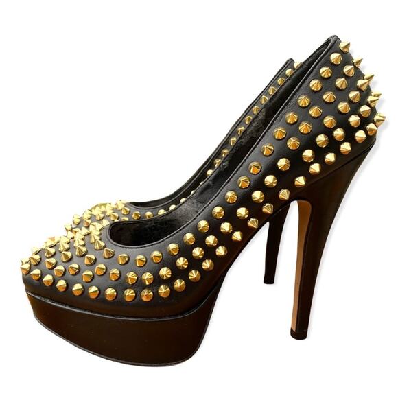 VINCE CAMUTO Black Leather Gold Spike Studded Platform Pump Heels Size 6